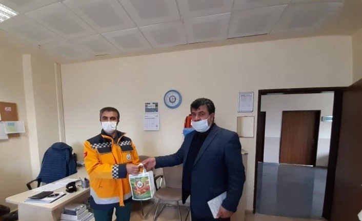 Sağlık çalışanlarına ‘Bal ve Kaşar ikramı’