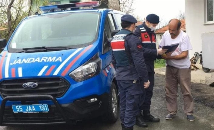 Sosyal yardım ödemeleri, kolluk birimlerince hak sahiplerinin evlerinde yapılıyor