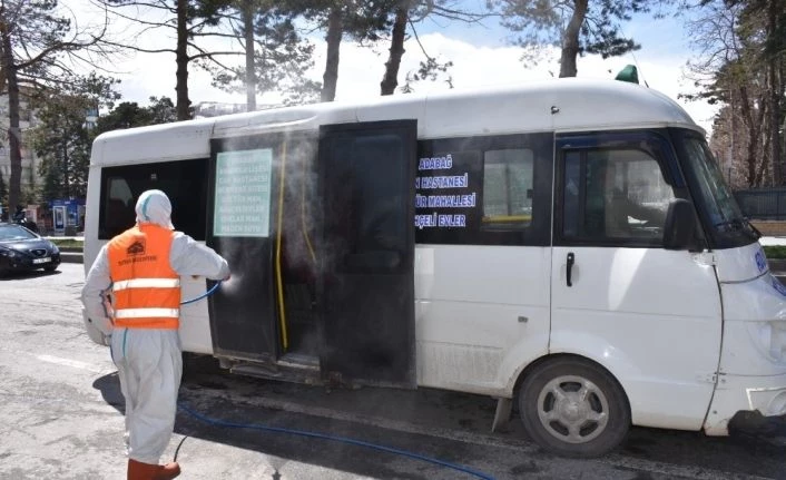 Tatvan’da araçlar her gün dezenfekte ediliyor