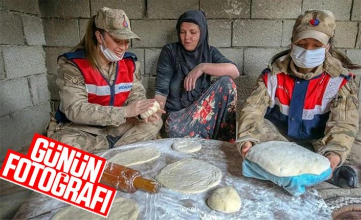 Van'da kadın askerler tandırda ekmek pişirdi