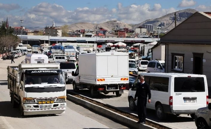 Van Sebze ve Meyve Halinde yoğunluk