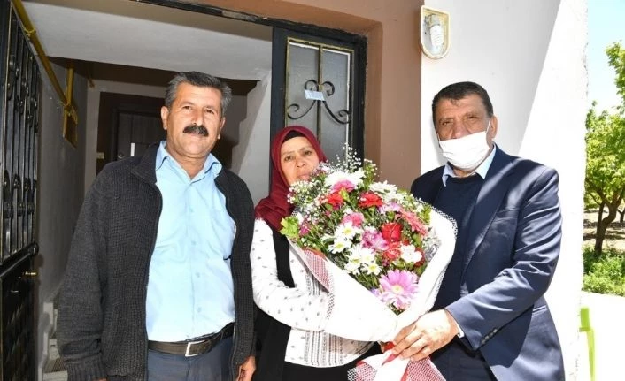 Başkan Gürkan şehit annelerini unutmadı