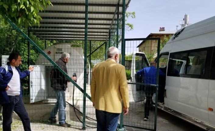 Belediyeden minibüsçülere 10 litre mazot desteği