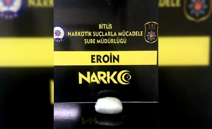 Bitlis’te metanfetamin ve eroin ele geçirildi