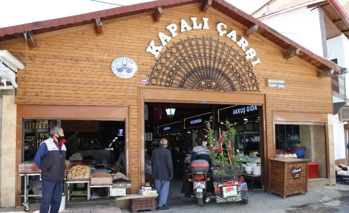 Elazığ’da 92 yıllık kapalı çarşı 44 gün sonra açıldı