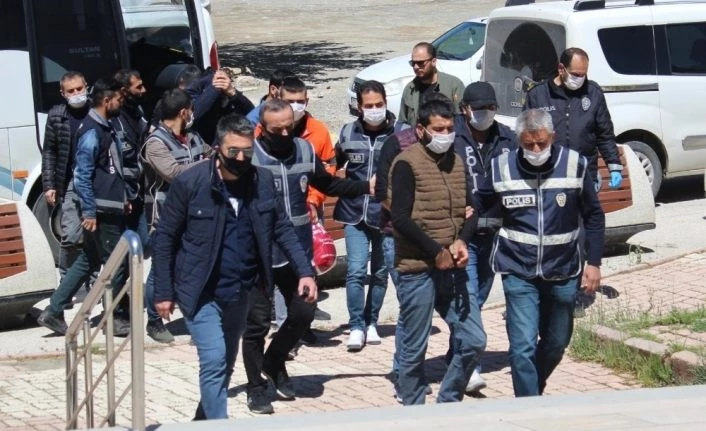 Elazığ’da darp ve çıplak fotoğrafla şantaja 6 tutuklama