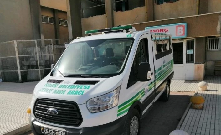 Elazığ’da genç adam, serinlemek için girdiği gölette hayatını kaybetti