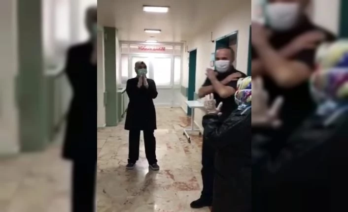 Elazığ’da koronayı yenen 60’ıncı hasta böyle uğurlandı