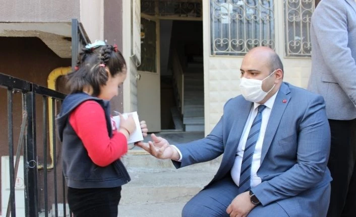 Erzurum’da çocuklara bayram sevinci ‘Arafalık’la yaşatılıyor