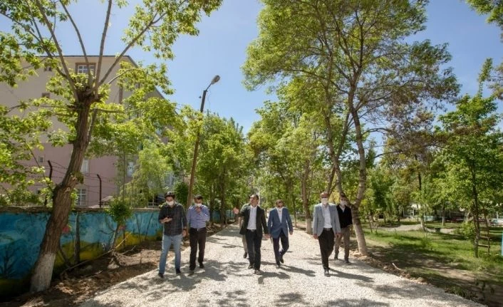 İpekyolu Belediyesinden yol açma çalışması