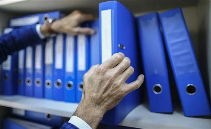 Kamuda çalışan 60 yaş ve üzerinde olanlar idari izinli sayılacak