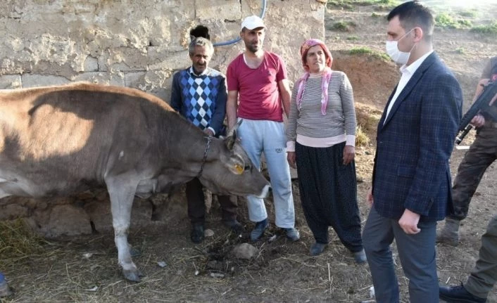 Kaykamak Doğramacı’dan ‘Sarı Kız’ın sahibine ziyaret
