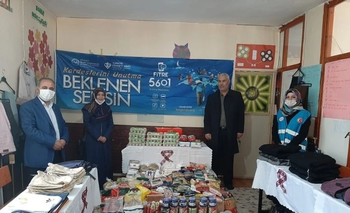 Van'da Kur’an kursu öğreticisinden ‘Durma Sende İnfaka Sarıl’ kampanyası