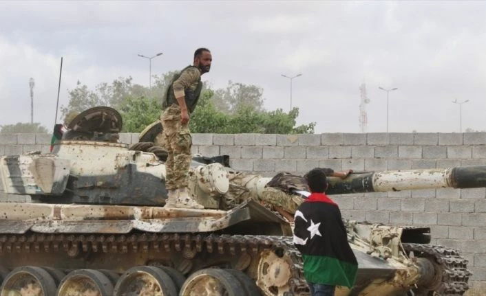 Libya'da Hafter milisleri Trablus'un güneyinden çekilmeden önce evlere mayın yerleştiriyor
