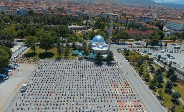 Malatya’da haftalar sonra ilk cuma namazı heyecanı