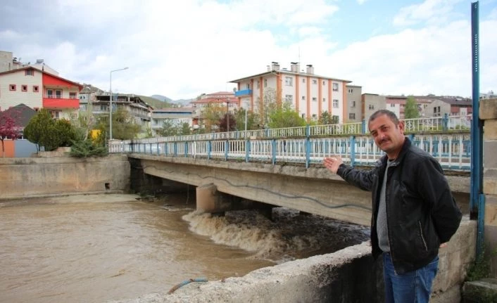 Oltu Çayı’nın debisi yükseldi