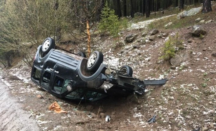 Sarıkamış’ta takla atan aracın sürücüsü kazayı yara almadan atlattı