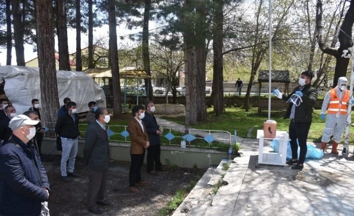 Tatvan Belediyesinden berberlere “Korona virüs” eğitimi