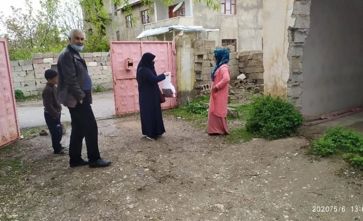 Tuşba İlçe Müftülüğü Kur’an kursu öğreticilerinden vefa örneği