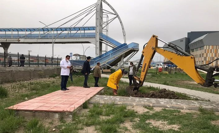 Van İl Tarım ve Orman Müdürü Görentaş’tan “Bu Benim Fidanım” projesine destek
