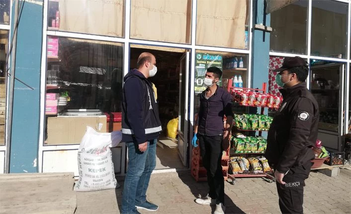 Van'ın Bahçesaray ilçesinde market denetimleri sürüyor 