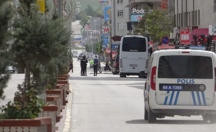 Van, tarihinin en sessiz bayram öncesini yaşıyor