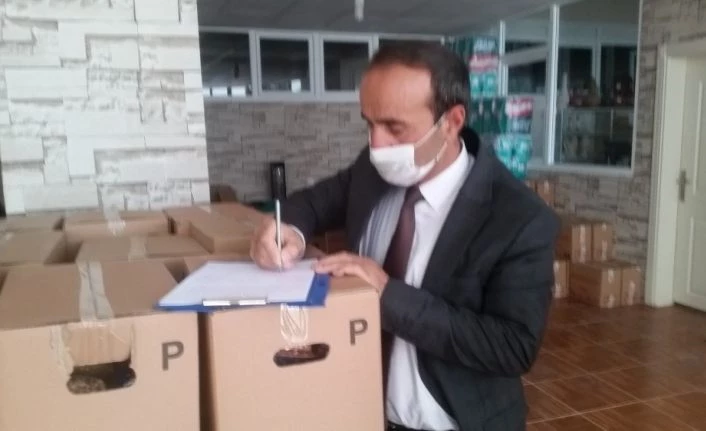 VANTB ve Dönerdere Kalkınma Kooperatifi'nden ihtiyaç sahibi ailelere gıda yardımı