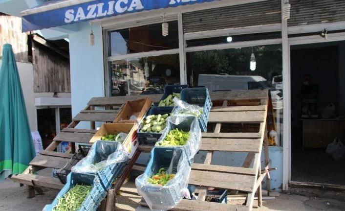 Varto’da manav tezgahları boşaldı