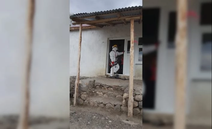 VEDAŞ’tan karantinadaki aileye enerji hizmeti