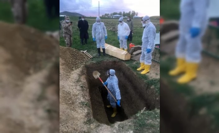 Yasak olmasına rağmen taziye düzenlenen mahallede ilk ölüm