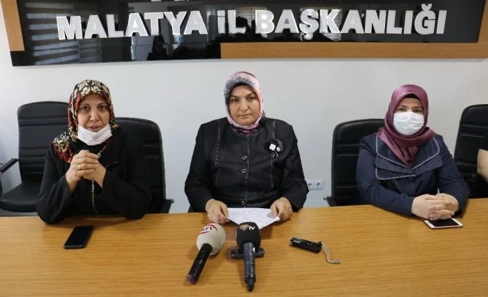 AK Parti’den sokak hayvanları için basın açıklaması