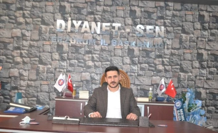 Ardahanlı: “Ayasofya açılsın, hasret sona ersin”