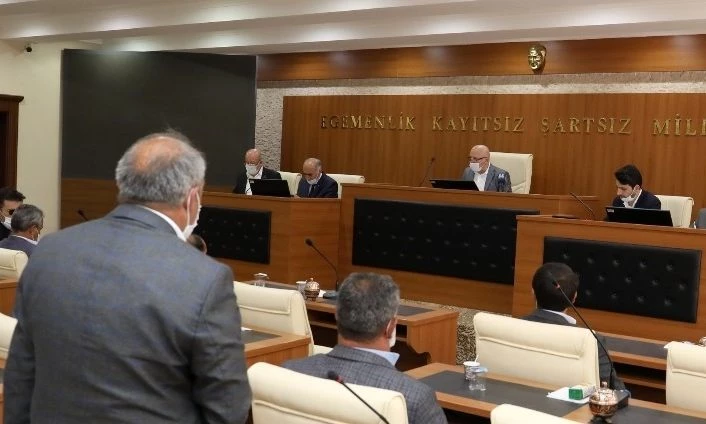Başkan Sekmen Karayazı’nın muhtarlarını konuk etti