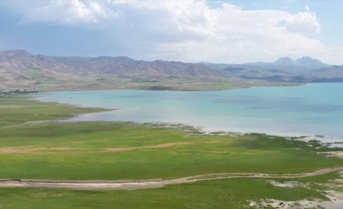 Van Erçek Gölü dahil beş ildeki doğal sit alanlarına ilişkin tescil kararları Resmi Gazete'de
