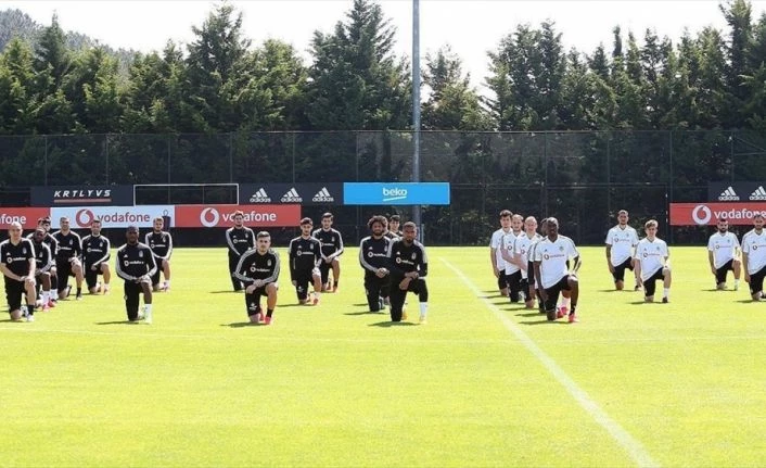 Beşiktaşlı futbolcular George Floyd