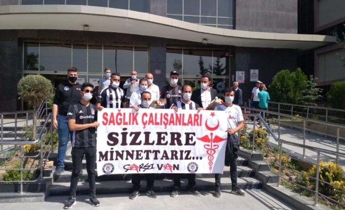 Beşiktaşlılar Derneği ve Çarşı Van ekibinden sağlık çalışanlarına teşekkür