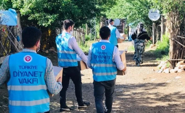Bingöl’deki depremzedelere gıda desteği