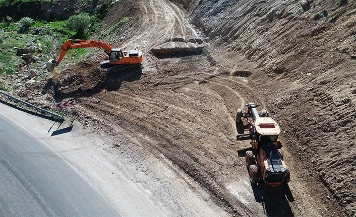 Çatak Belediyesi Şehitler Anıtı için çalışma başlattı