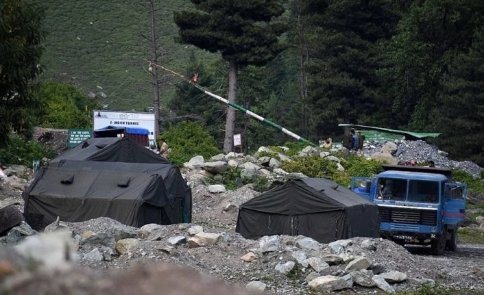 Çin: Hindistan ile sınır bölgesindeki sorunu barışçıl yollarla çözmek için anlaştık