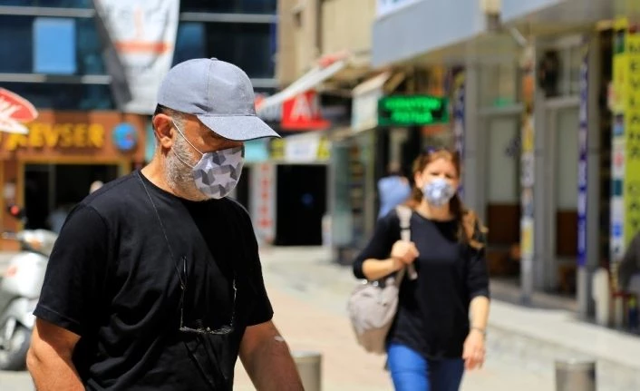 Elazığ’da maske takan da takmayan da çok