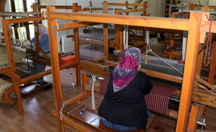 Gazenne kumaşı kadınların elinde yeniden hayat buluyor