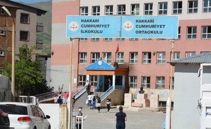 Hakkari’de 7 bin 776 öğrenci LGS’ye girdi