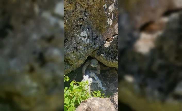 Hakkari’de silah ve mühimmat ele geçirildi