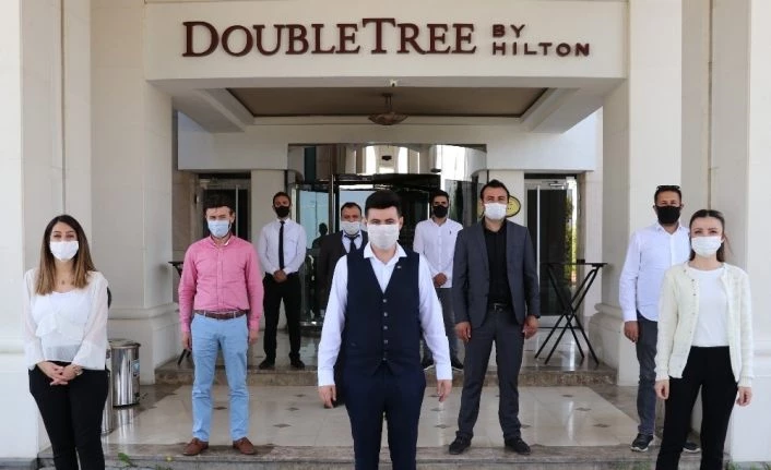 Hilton Otelinden koronaya inat zararına hizmet