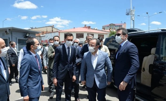 İçişleri Bakan Yardımcısı Çataklı depremden etkilenen köyleri ziyaret etti