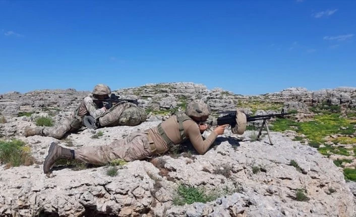 İçişleri Bakanlığı: Turuncu ve gri kategoride 4 terörist etkisiz hale getirildi