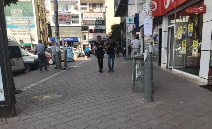 Iğdır maske ve sosyal mesafe yasağına uymuyor