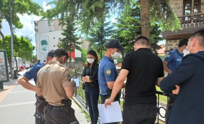 Kars’ta maskesiz gezmenin bedeli 108 bin 900 lira