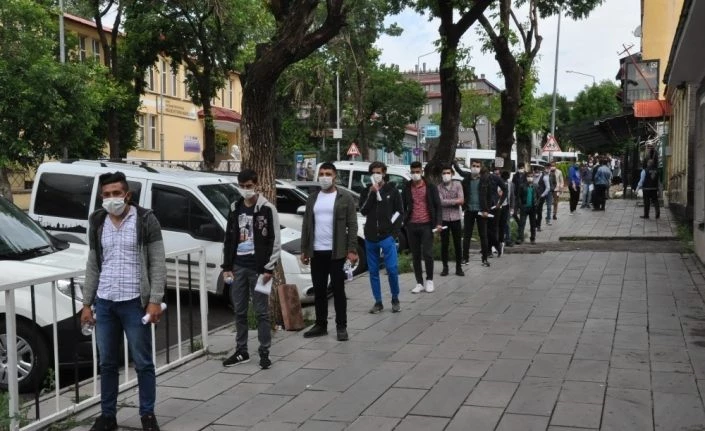 Kars’ta YKS heyecanı başladı