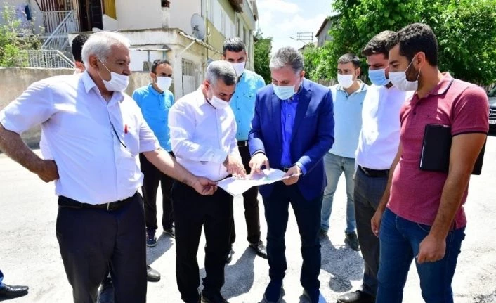 Melekbaba Mahallesi’ndeki yatırımları inceledi